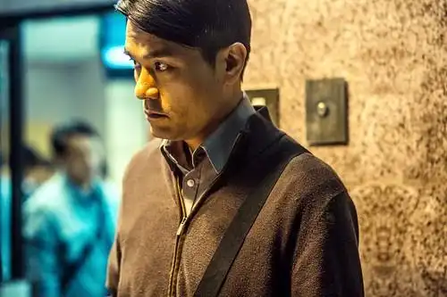 影评《树大招风》:山雨欲来,天空早已骤满密云