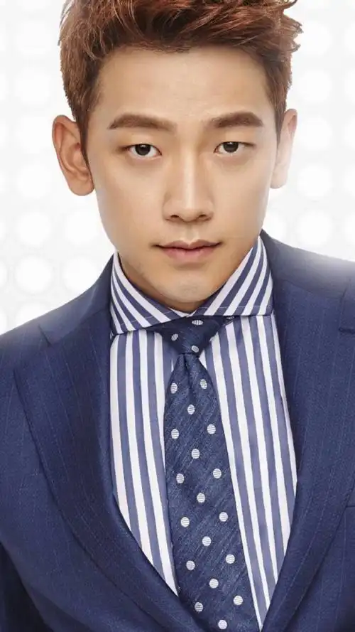 郑智薰(rain),1982年6月25日出生于韩国首尔,韩国流行男歌手,演员