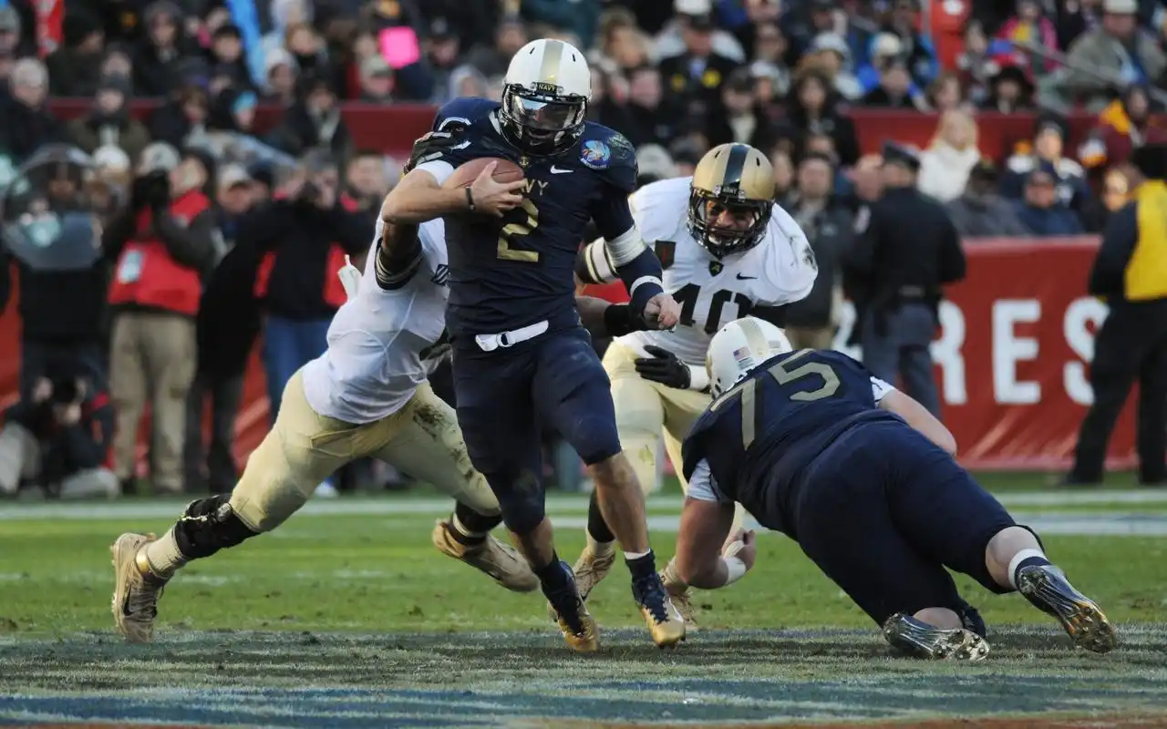 激烈橄榄球运动高清壁纸