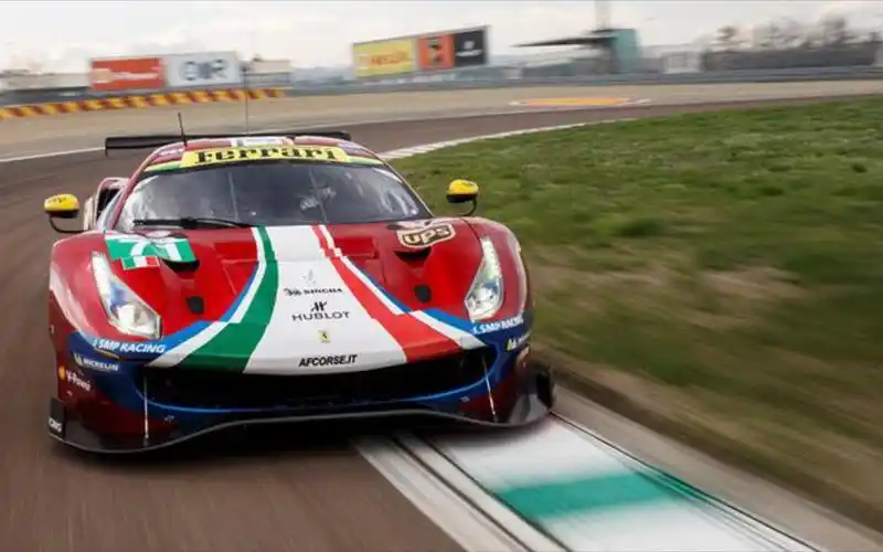 完美走线——2019gt3组别法拉利488gte evo