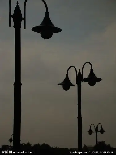 中班《路灯》课件