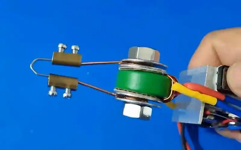 用zvs电路制作一个速热电烙铁,通电只需2秒就能化锡