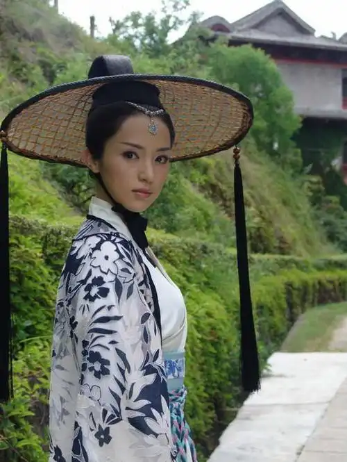 《八大豪侠》阵容豪华 董璇不知不觉成女主角