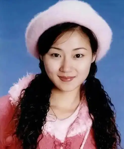 盘点割了双眼皮颜值飞升这7位女星一刀切得太惊艳了判若两人