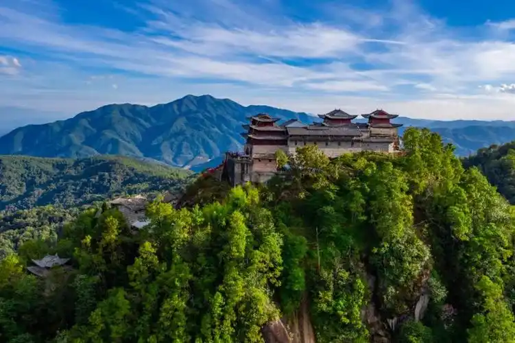 云南腾冲最值得去的11个景点,看看你知道几个?