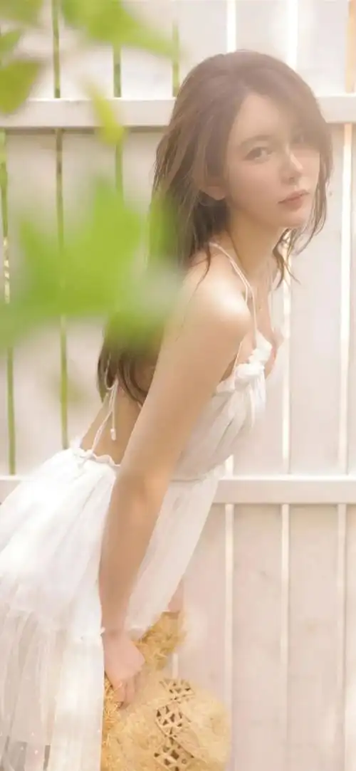 有没有那种禁欲系的污污的壁纸呀