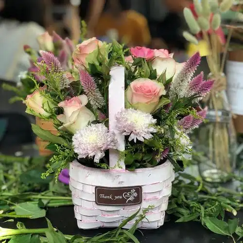 坐标番禺,对花艺感兴趣的可以来玩,diy花束/花篮