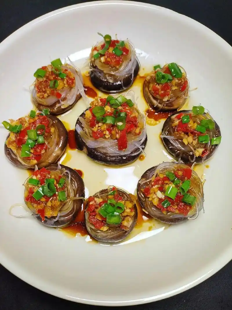 蒜蓉粉丝蒸香菇.香菇这么做,快把我香迷糊了#图文伙伴计划 # - 抖音