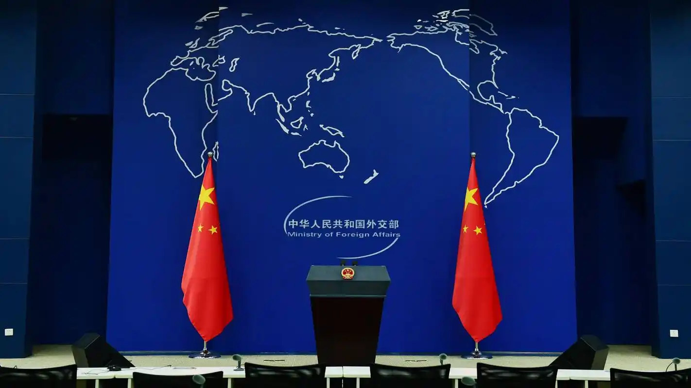 台湾当局将义务兵服役期延长到1年,外交部回应_活动_台独_国家