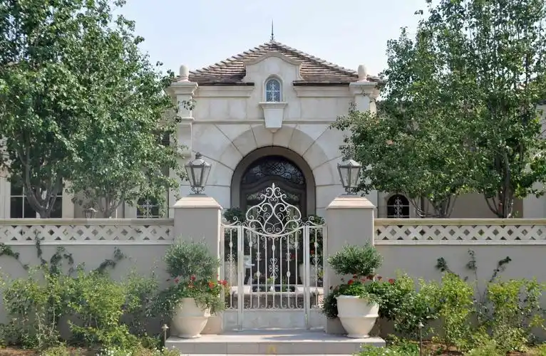 这个庭院入口门让你看一眼就忘不掉