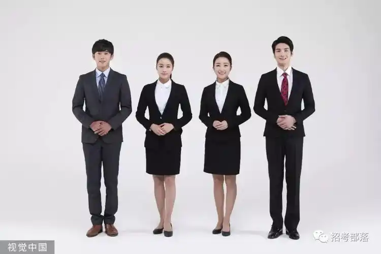 chen女士,为扬子晚报读者朋友免费开办一场个人礼仪形象提升讲座