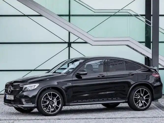2017款奔驰amg glc 43 coupe官方图