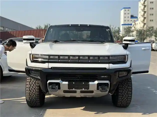 全新一代悍马ev首批现车抵港3秒破百