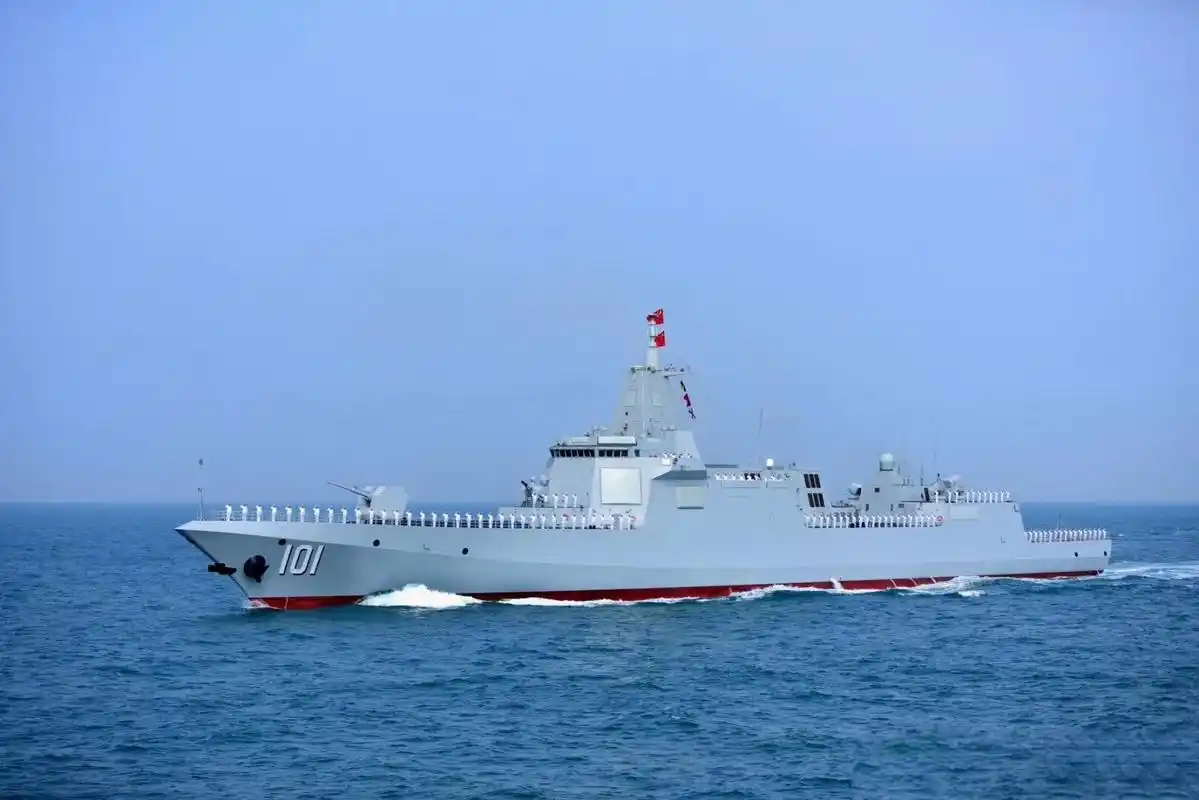 排水量1.3万吨,配备112导弹垂发,055大驱在全球处于什么水平?