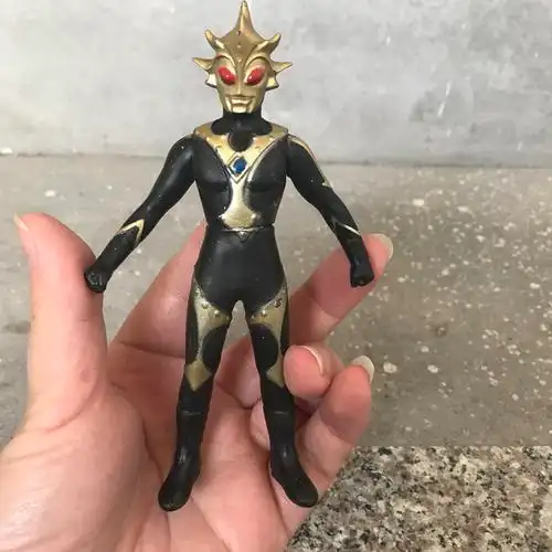 巴尔基星人泰兰特怪兽软胶人偶模型儿童玩具变形套装连体衣