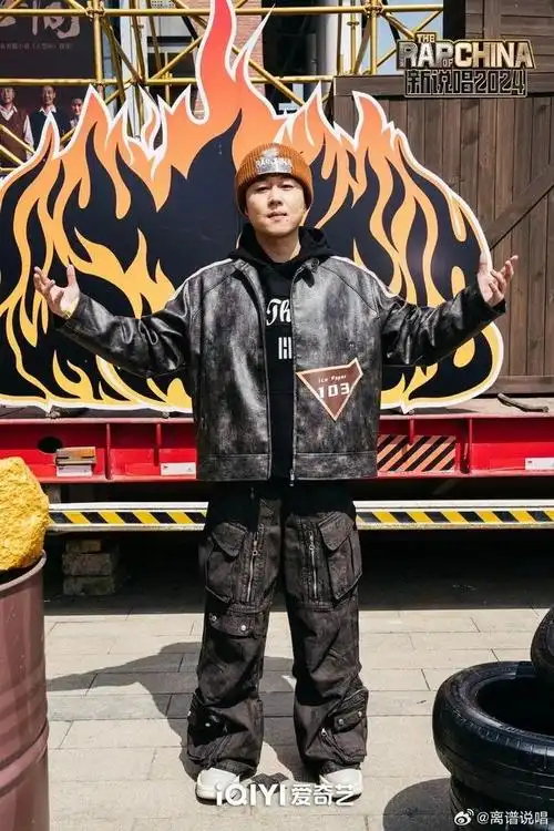 同样来自西安的rapper莫梭和李炎欣也参赛了.来自西安nous!