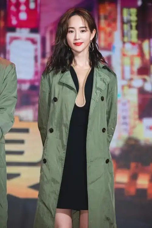 台湾第一美腿张钧甯写真大图赏析(8)热播剧经常可以看到她