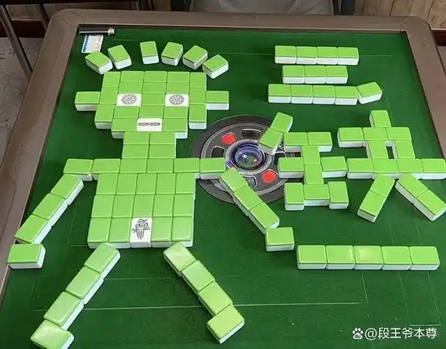 搞笑图片:三缺一,这局面着实有点尴尬了