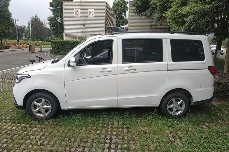 长安欧诺s(长安欧诺s封闭式货车)