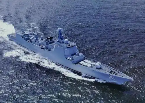 中国首位实习女舰长人生开挂,她和"郑州"还有这样的关系