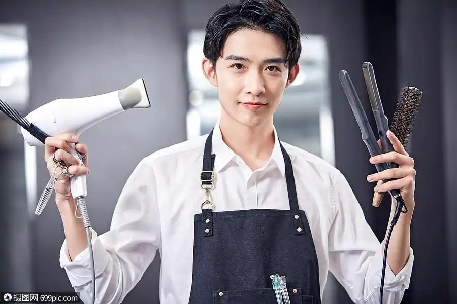 照片 职业形象 男性理发师.jpg