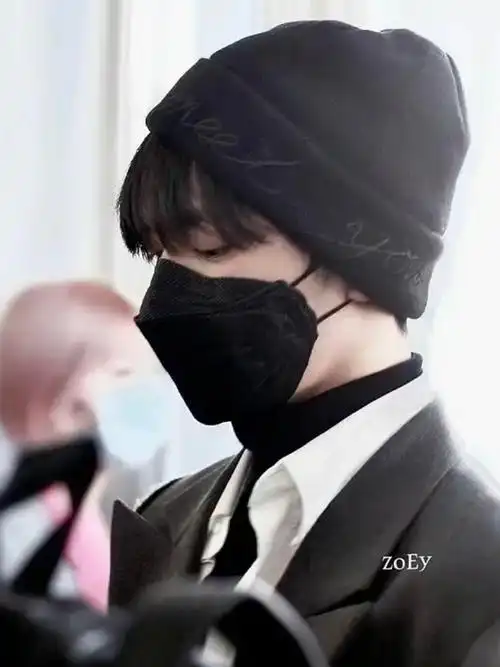 刘耀文叁重楼暨出道四周年演唱会