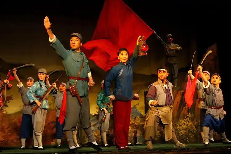 现代京剧红灯记 剧照>