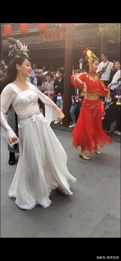 杭州宋城小白成了最亮之星!