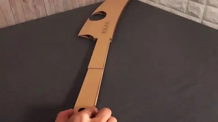 用纸板制作鬼灭之刃模型刀还原度满分