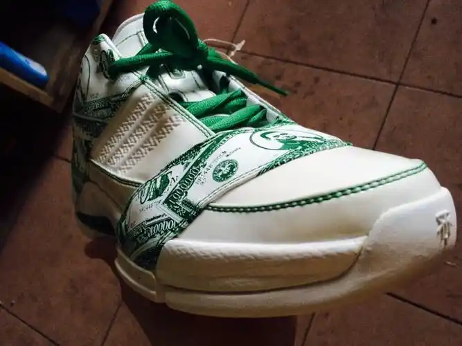 麦迪6 美元 拉斯维加斯