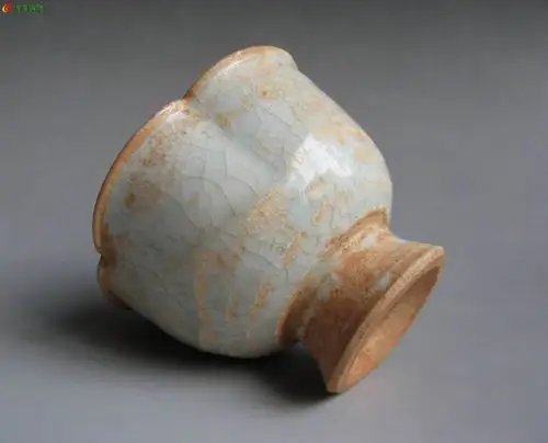 宋 影青釉 葵口杯