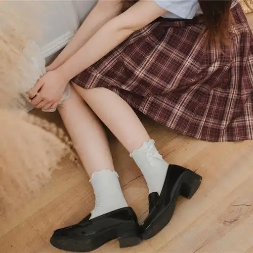 秋冬新品搭配jk制服袜棉白色小腿竖条木耳短袜