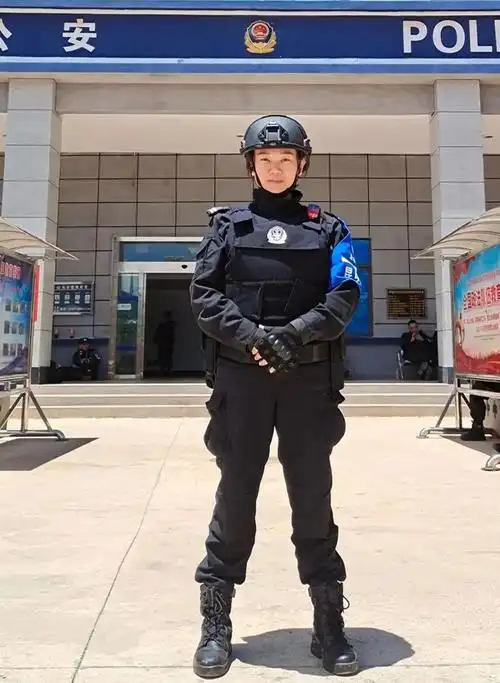 为她点赞辅警之花在巡特警队绽放