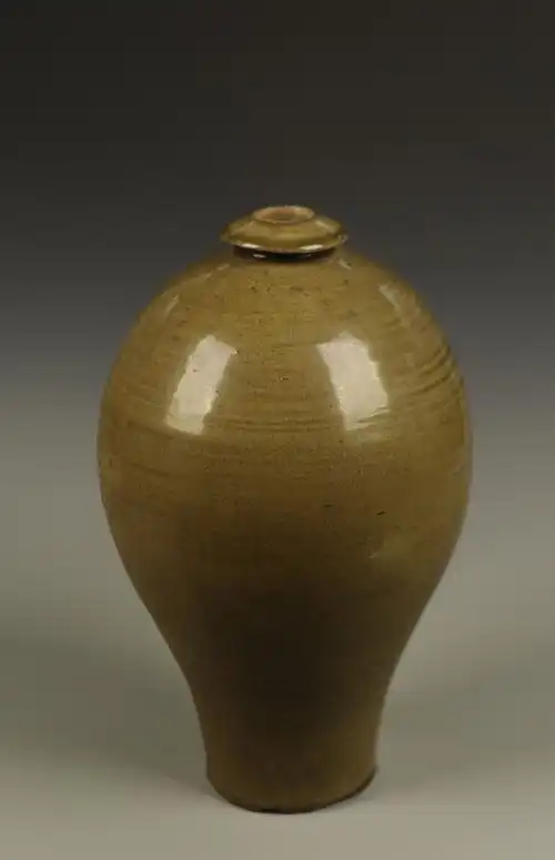 唐代 越窑青瓷梅瓶