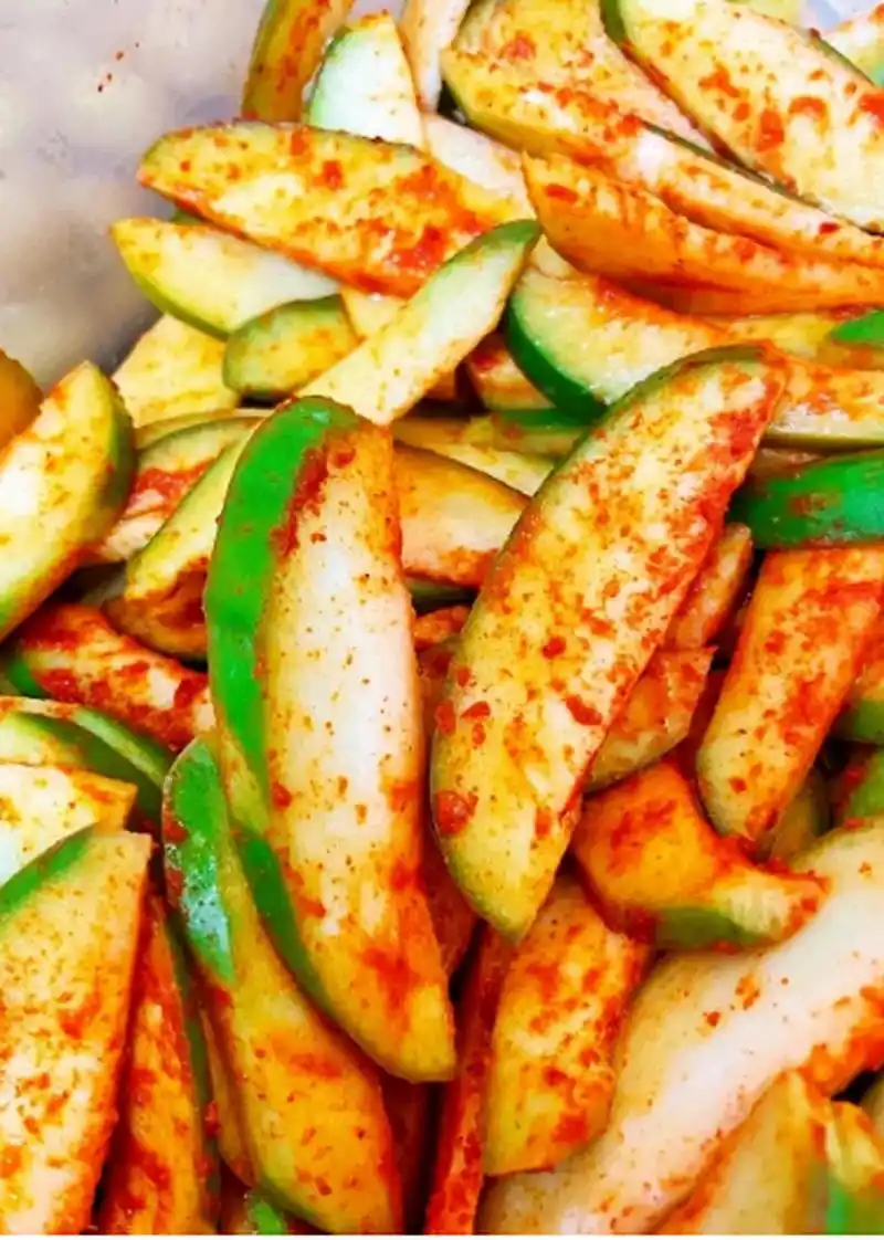 给省外的朋友普及下我们广西的"酸野"小吃知识点:酸野是我们本地果蔬