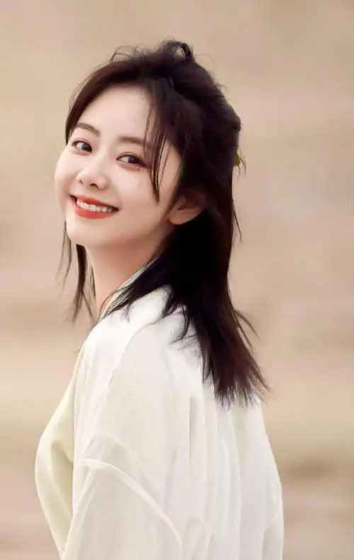 谭松韵好可爱哦