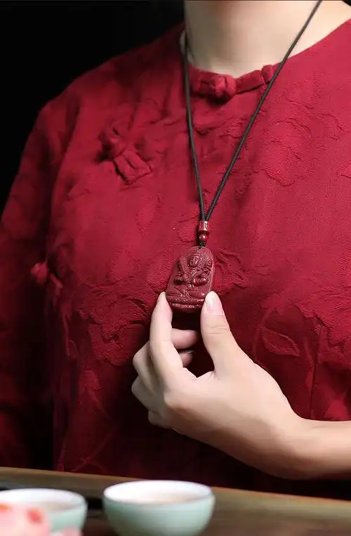 朱砂八大本命佛吊坠男女情侣款高含量晶体鼠年项坠毛衣链挂饰 大势至