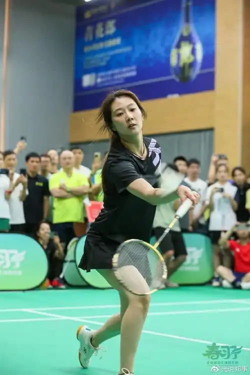 王小羽打卡郑州,球馆秒变追星现场