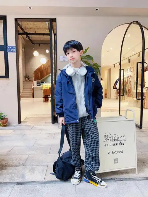 小学生平价穿搭分享男童秋冬穿搭
