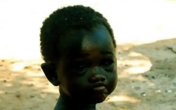 世界上最黑的人黑到极致便是潮网友表示他和石油谁更黑