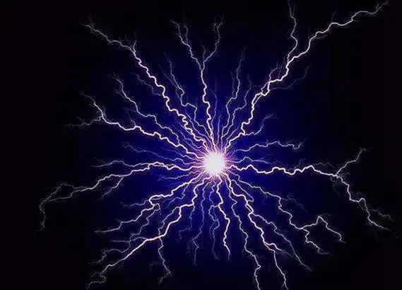 球状闪电怎么回事球状闪电有哪些特点色彩丰富