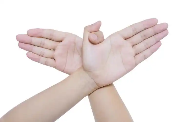 双手交叉素材-双手交叉图片-双手交叉素材图片下载-觅知网