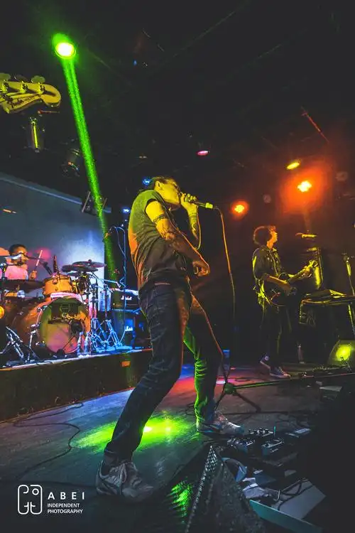 痛仰乐队《今日青年》百城巡演郑州站 - 原创作品 - 站酷(zcool)