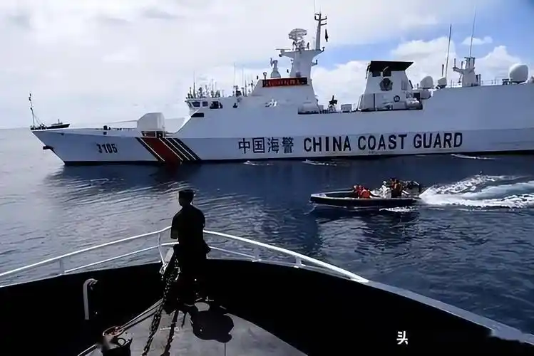 【海上保安厅拍的056海警船,有点巨舰的样子了】周边有一些国家抱怨