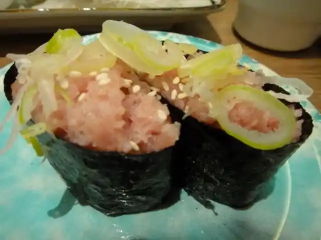 葱吞拿鱼军舰寿司($20.8)