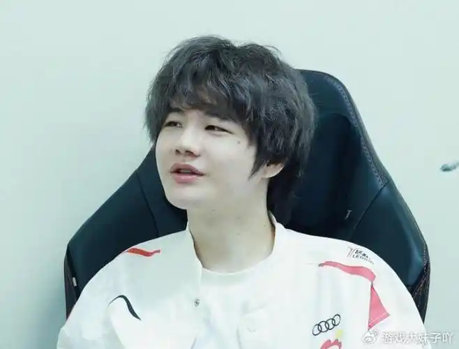 韩国网友热议lpl选手,刘青松被夸很帅,missing像宝可梦里的小刚|刘
