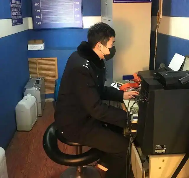 东广场派出所:积极分子心向党 抗击疫情当先锋