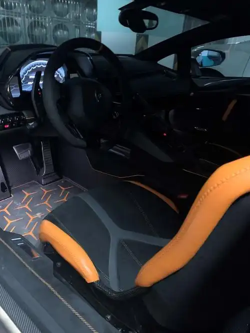 犀利的造型真正意义上的牛中牛兰博基尼aventadorsvj