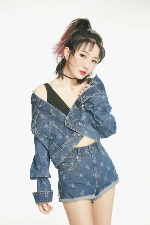 胡灵新歌助力电影《魔游纪Ⅱ》 俏皮演绎推广曲《抹油记》