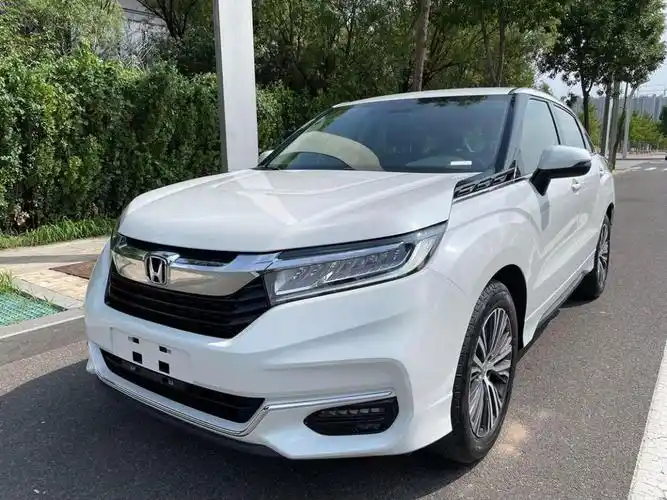 太原2021年4月本田冠道2020款240turbo两驱智享版白色自动档